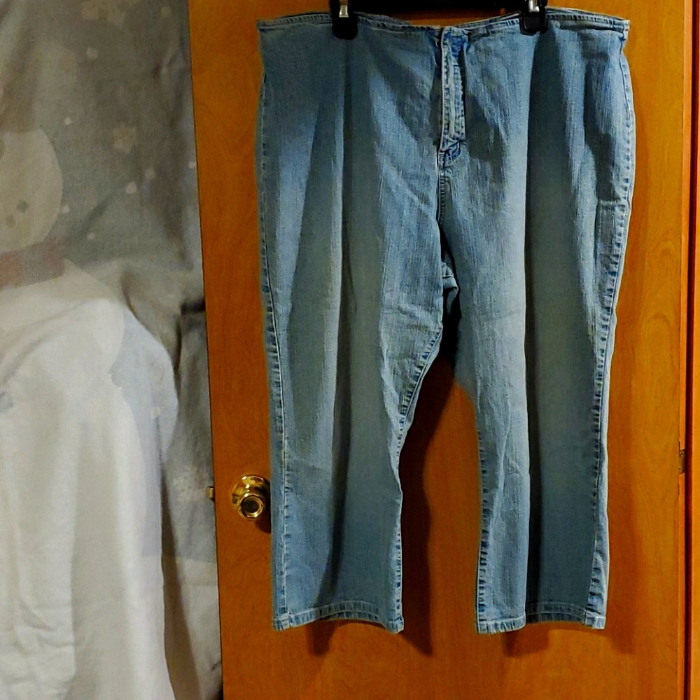 Denim flared capris 24W
